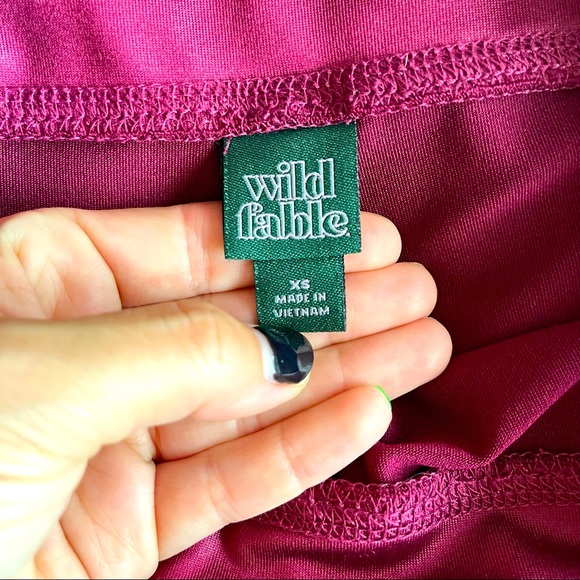 Wild Fable Burgundy High-Waisted Full Length Leggings. Women’s Size XS - Picture 7 of 9